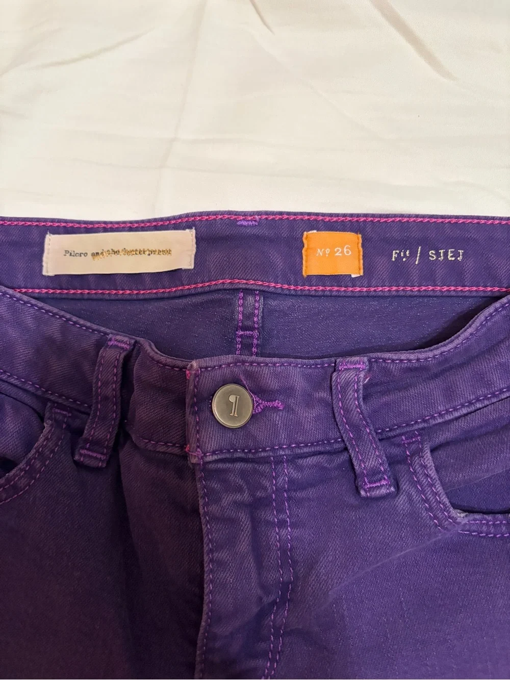 Pilcro purple stretch denim shorts, adjustable rolled up cuff - Picture 7 of 9